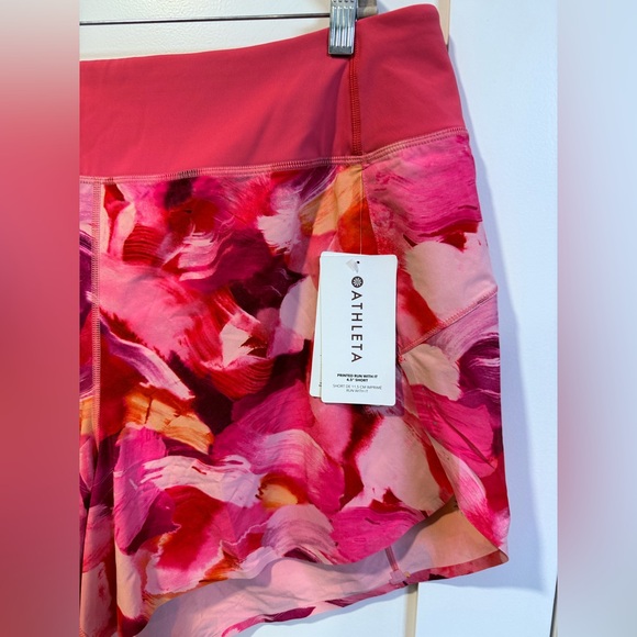 NWT Athleta Women’s 4.5” Pink Printed Run With It Shorts - Size 2X - Picture 3 of 10
